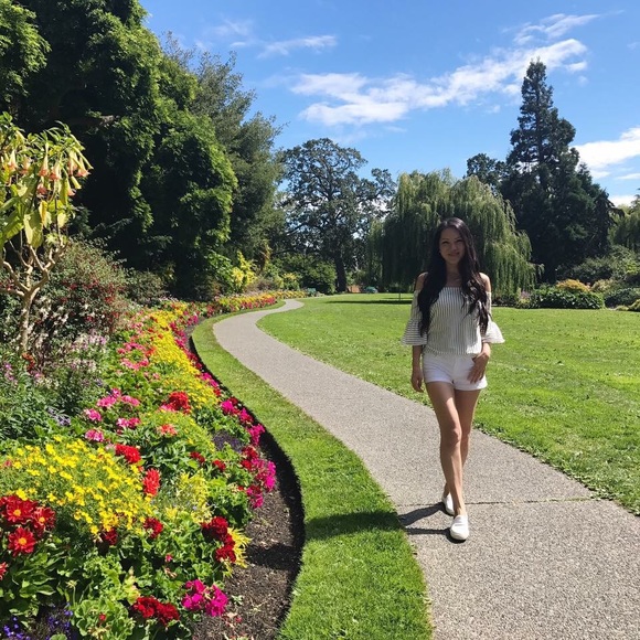 Meet your Posher, Jacque - Picture 3 of 7