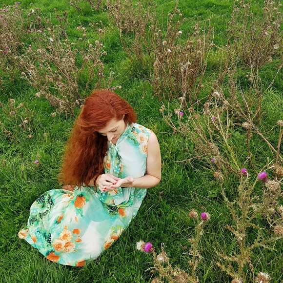 Meet your Posher, Julie - Picture 2 of 8