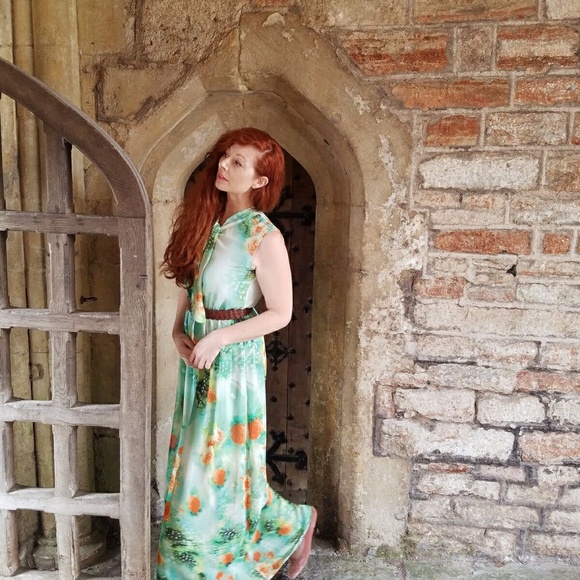 Meet your Posher, Julie - Picture 3 of 8