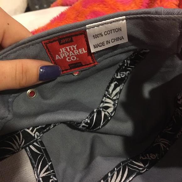 Hat - Picture 4 of 4