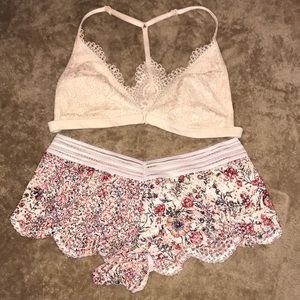 Bralette and Cheeky Shortie Set 💕
