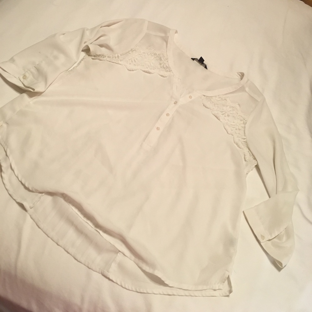 American Eagle Large Blouse