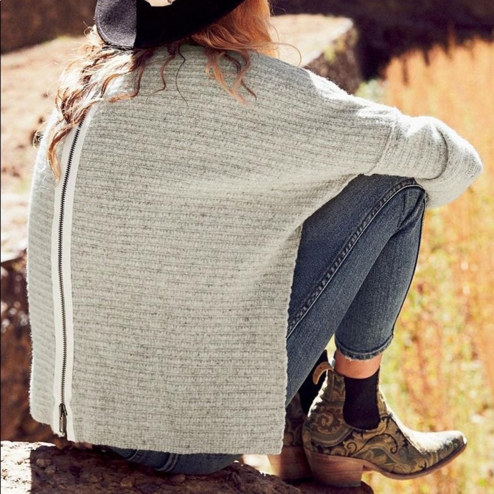 DISO. FREE PEOPLE ARCTIC FOX SWEATER