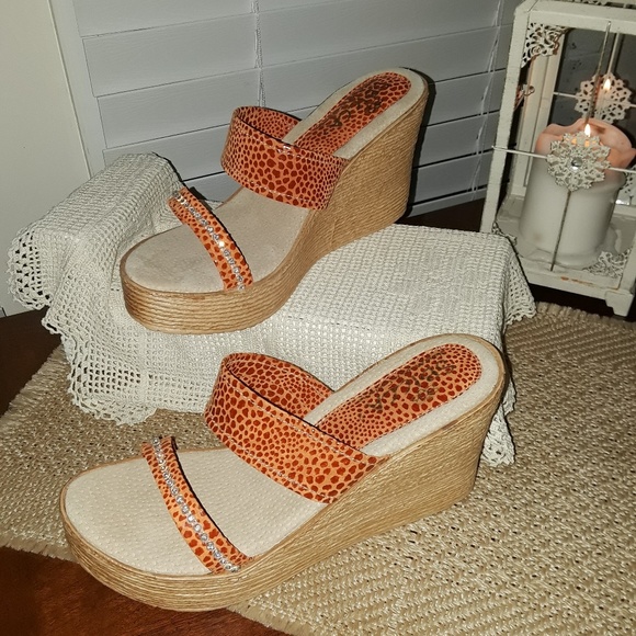 Ladies Sbicca Sandles - Picture 2 of 6