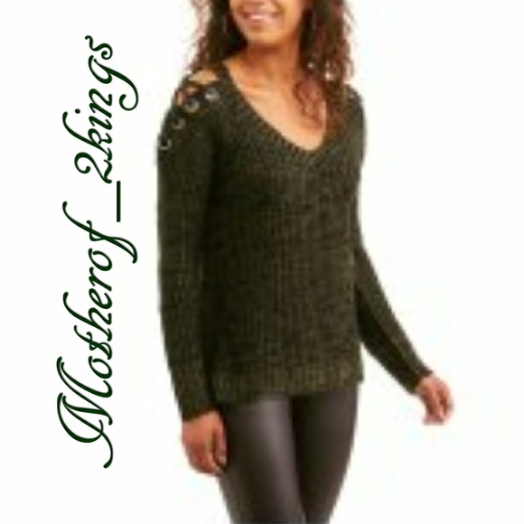 💥JUST REDUCED💥 CAGE SHOULDER SWEATER - Picture 5 of 6