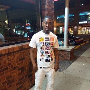 Meet your Posher, Laron