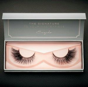 Brand new Mink Esqido eyelashes in lashmopolitan!