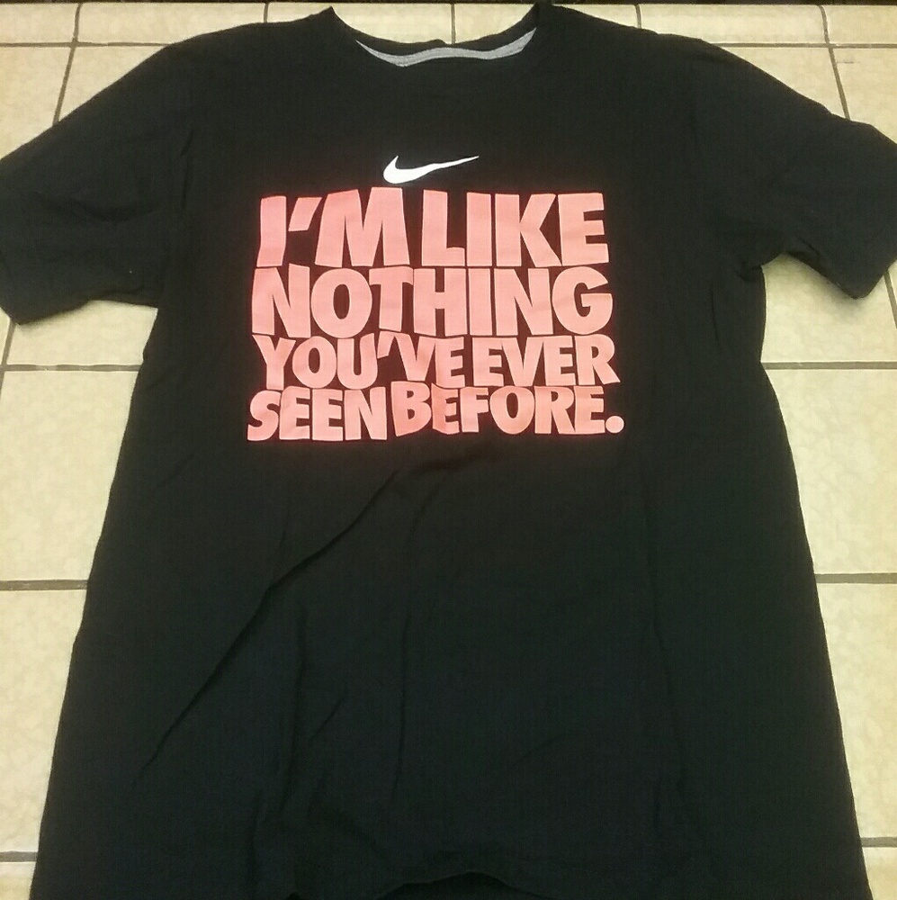 Nike tshirt