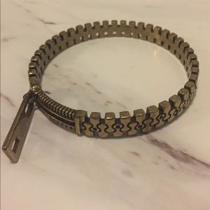 Jewelmint Zipper Bangle