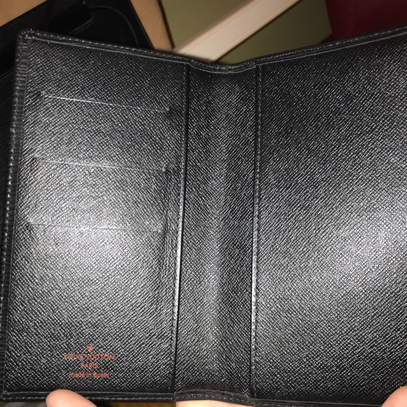 Louis Vuitton Handbag Black - Picture 5 of 7