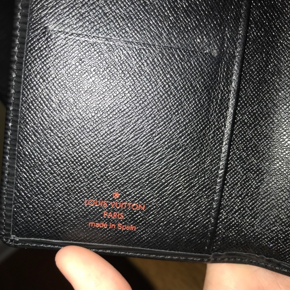 Louis Vuitton Handbag Black - Picture 6 of 7