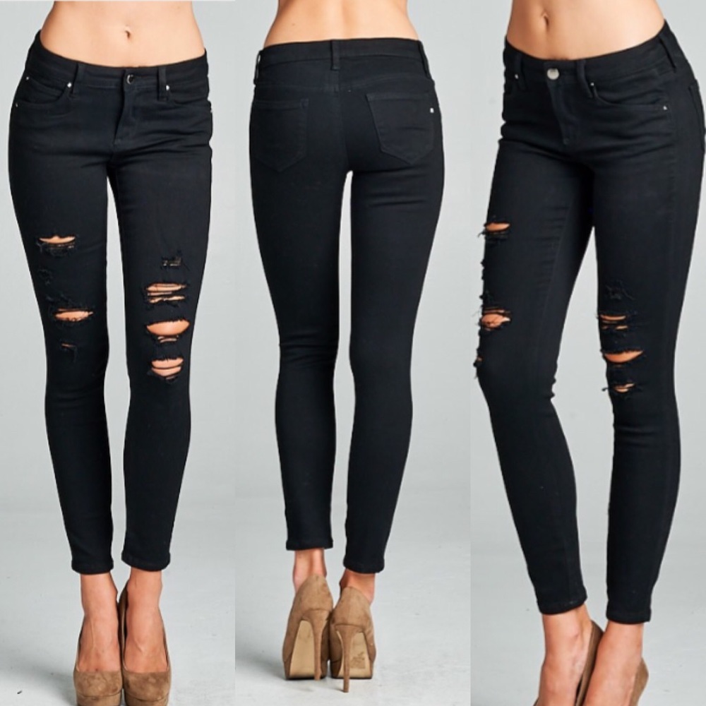 🔥NEW🔥 Black Ripped Chic Skinnies Skinny Jeans