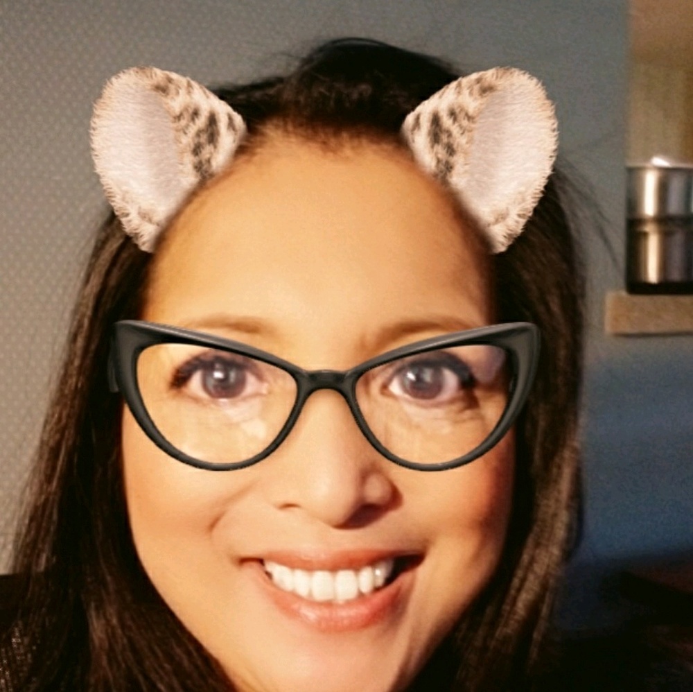 Meet your Posher, Caroline