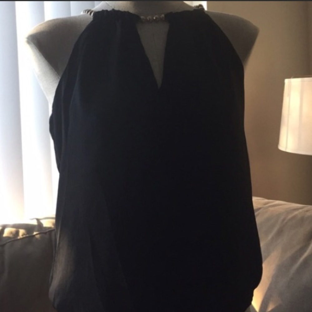 💜BLACK SLEEVELESS BLOUSE WITH BLING💜