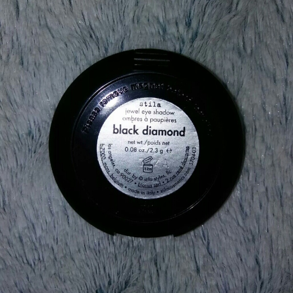 Stila Shadow - Picture 2 of 3