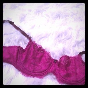 Victoria secret lightly lined bra