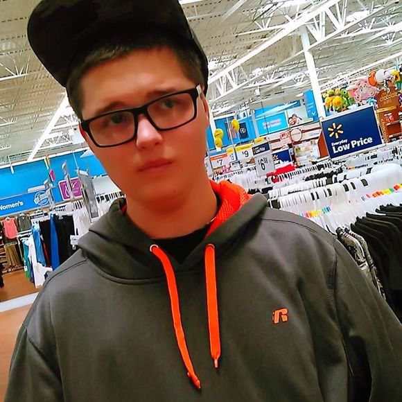 Meet your Posher, Steven - Picture 1 of 1