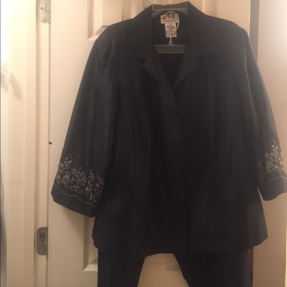 Two piece black embroidered sleeves and pants suit