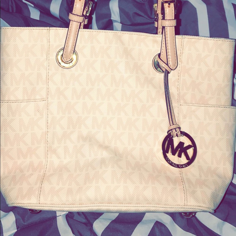 Michael Kors purse