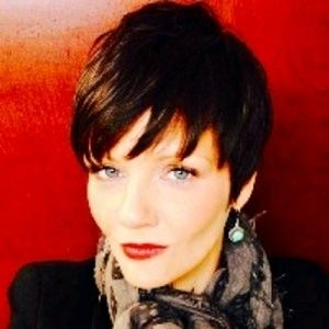 Meet your Posher, Amanda mae