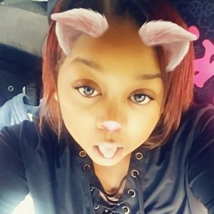 Meet your Posher, Katria