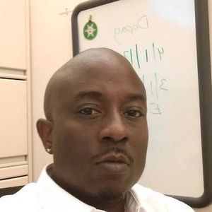 Meet your Posher, Derrick