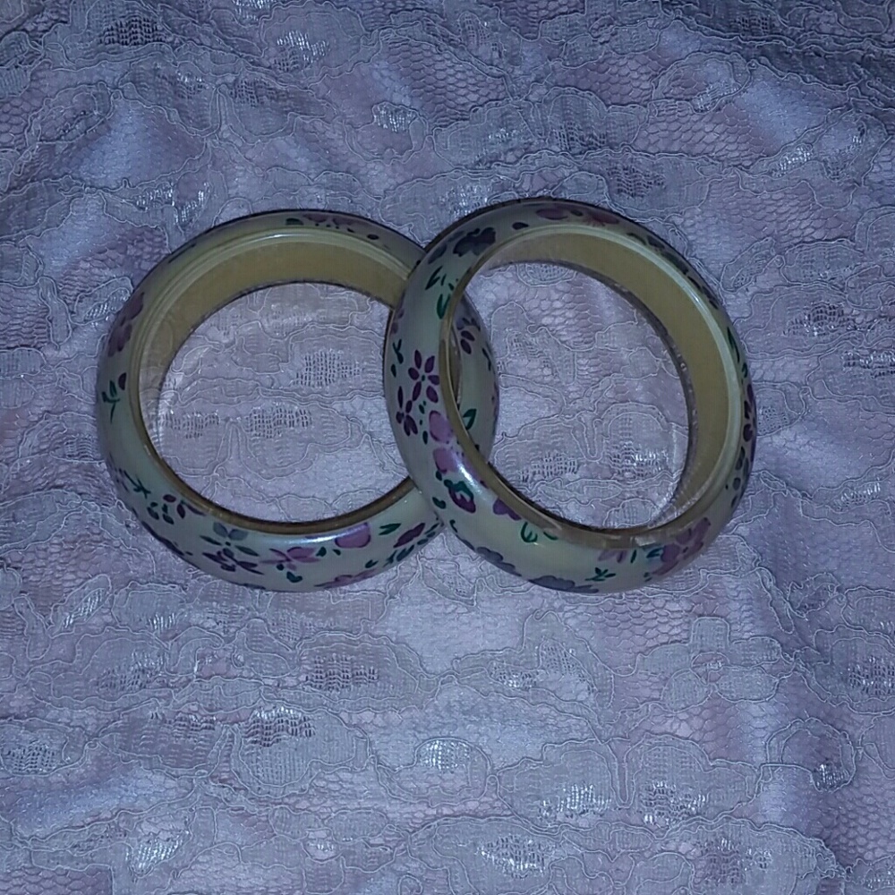3/$18 Floral bangles