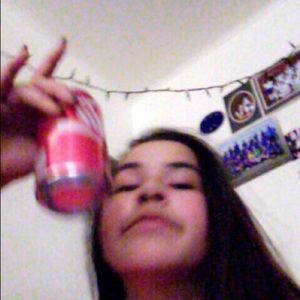 Meet your Posher, Jade