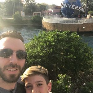 Meet your Posher, Chris