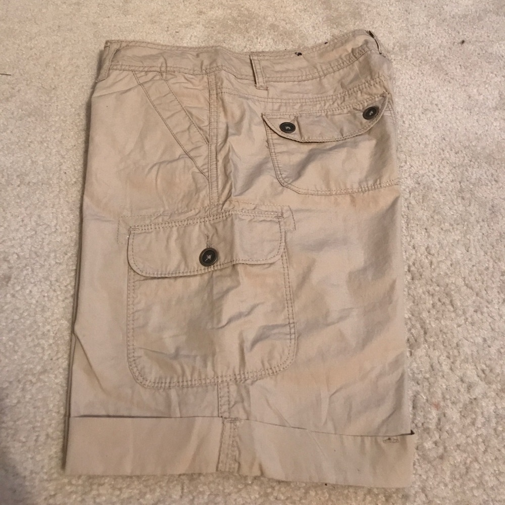 Too small - Picture 4 of 5