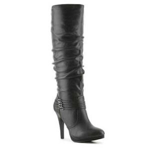 🚨HOST PICK🚨 NWT Black leather knee high boots