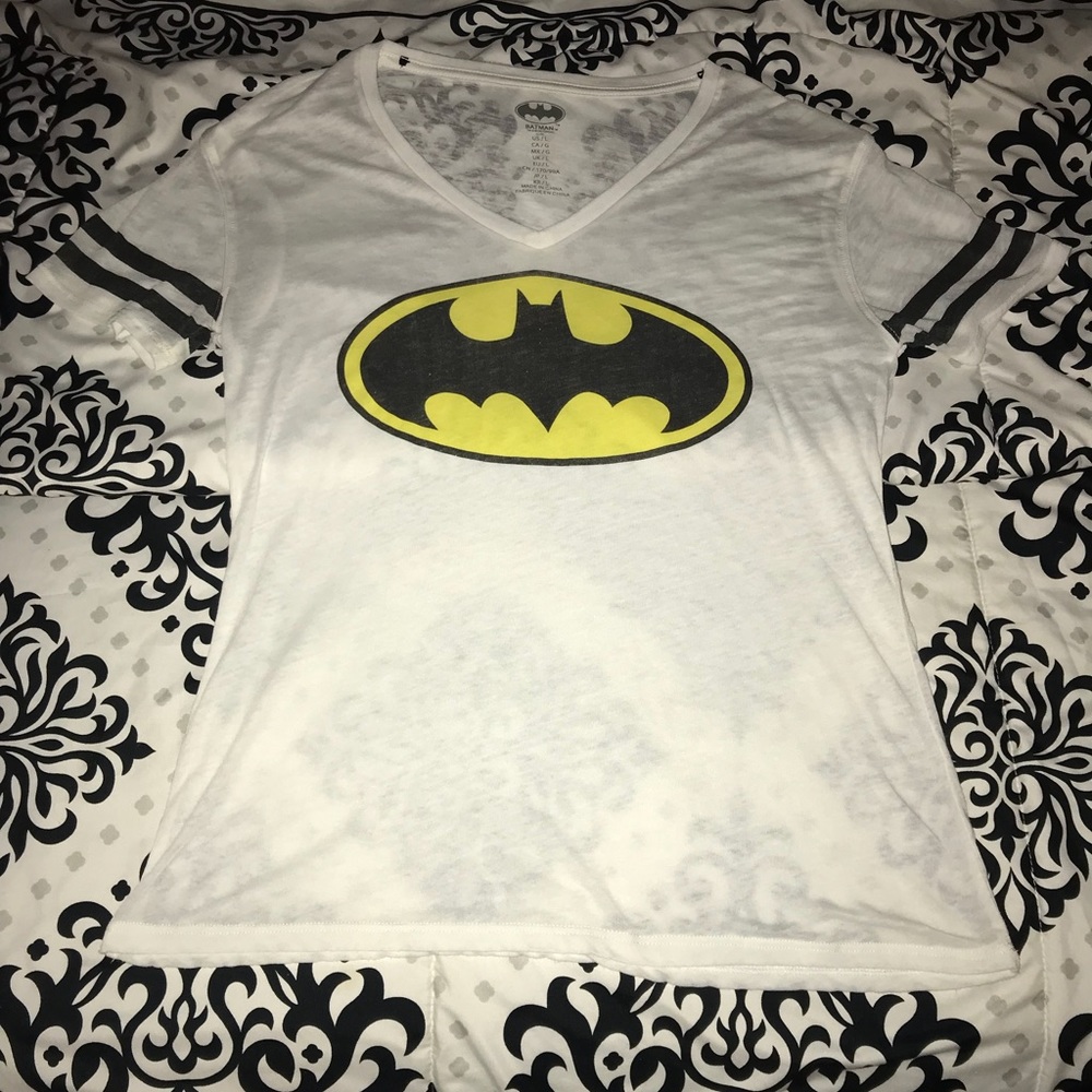 DC Comics Batman logo white tshirt