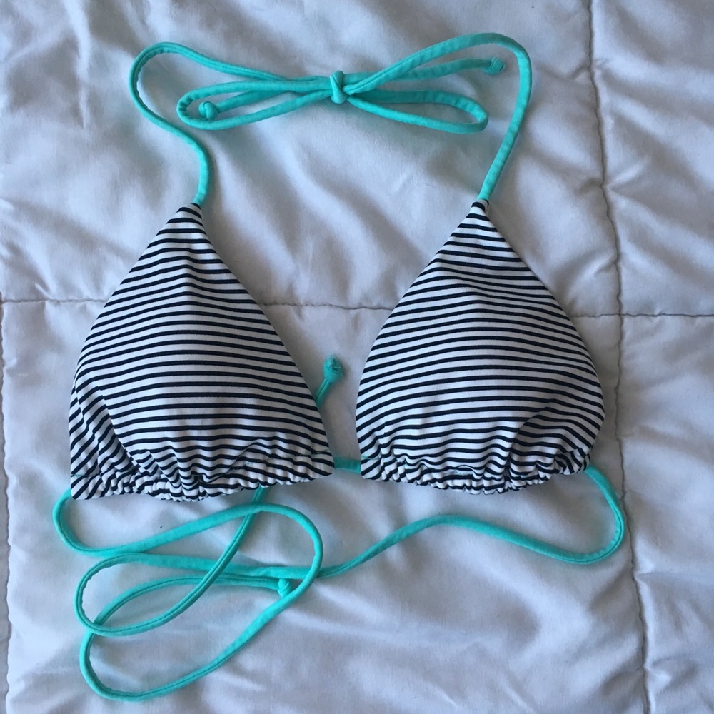 Victoria’s Secret triangle bikini top, size s