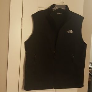 North face softshell vest