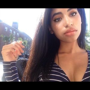 Meet your Posher, Fatima