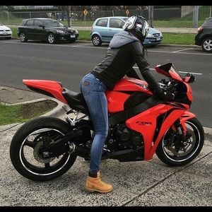 Meet your Posher, Colby