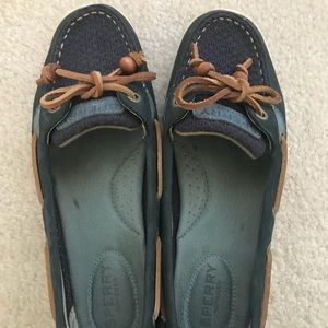 Sperry size 8