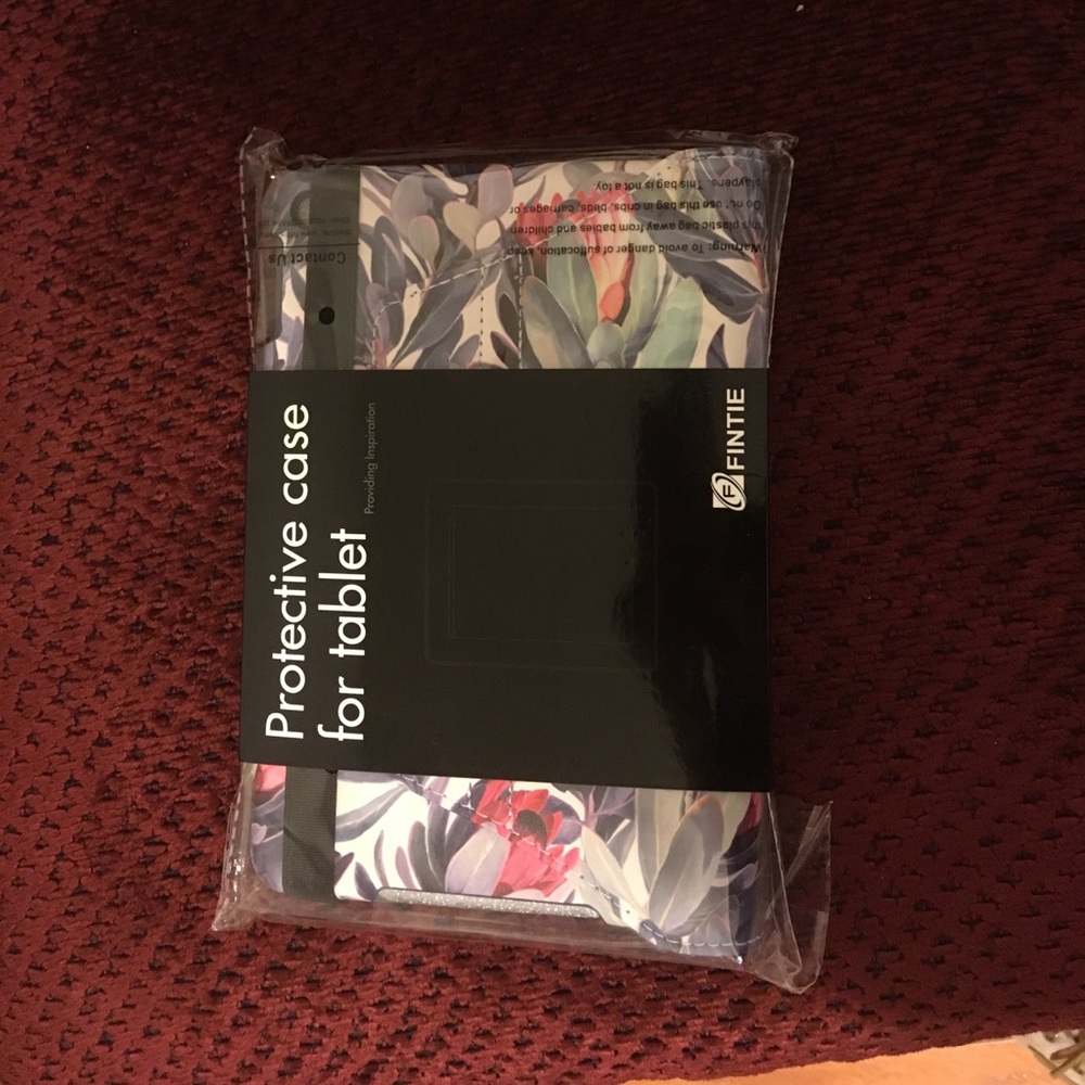 NWT iPad mini 4 case
