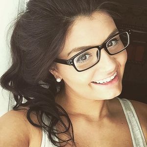 Meet your Posher, Victoria