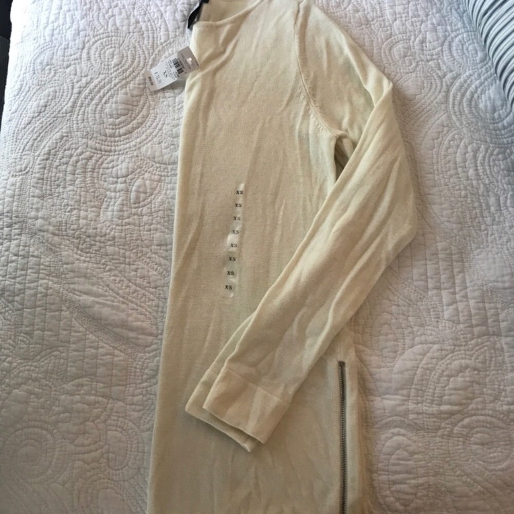 Cream zipper sweater