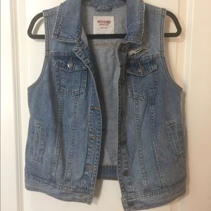 Distressed Denim Vest ✨
