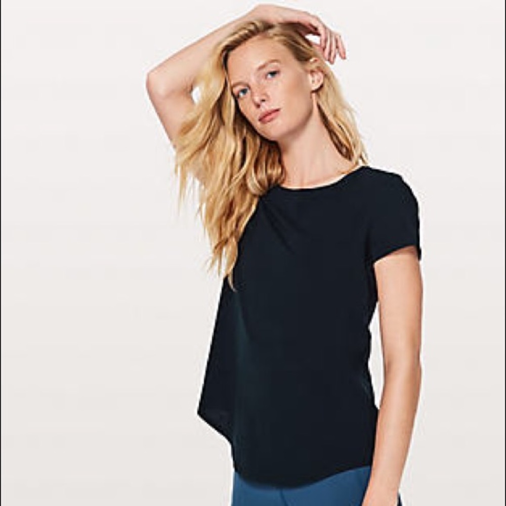 Black Lululemon Runbeam short sleeve