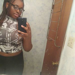 Meet your Posher, Briee