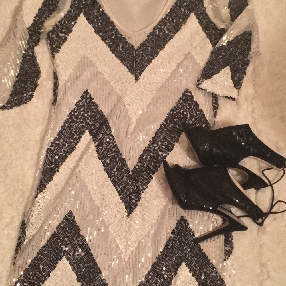 Midnight Doll Metallic Sequin Scalloped Sheath