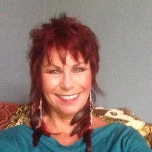 Meet your Posher, Cyndi