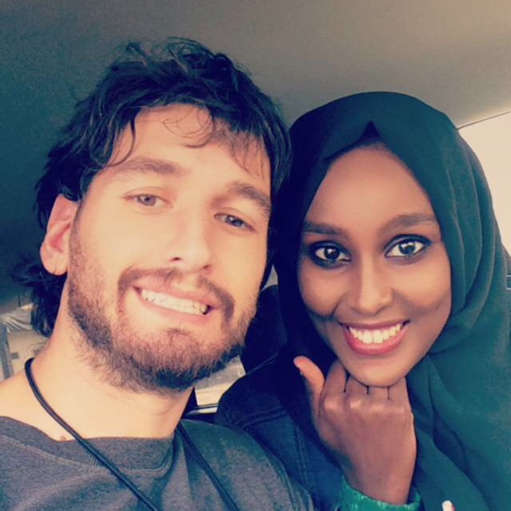 Meet your Posher, Naima