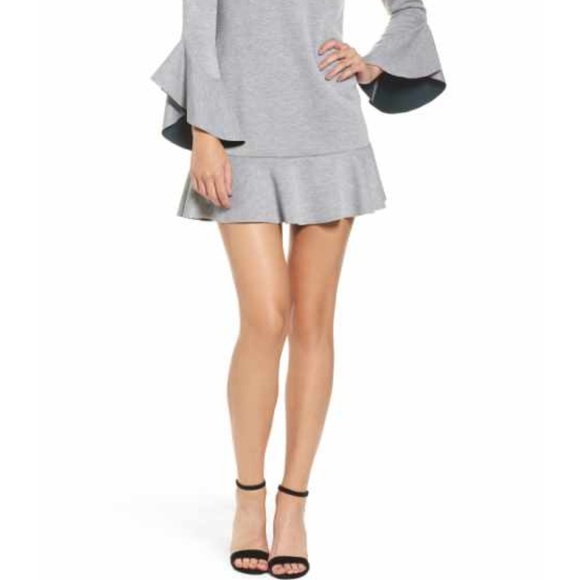 DRESSES - Picture 2 of 7