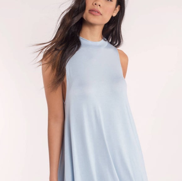 DRESSES - Picture 7 of 7