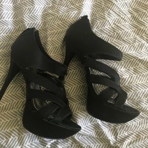 Black bebe Heels