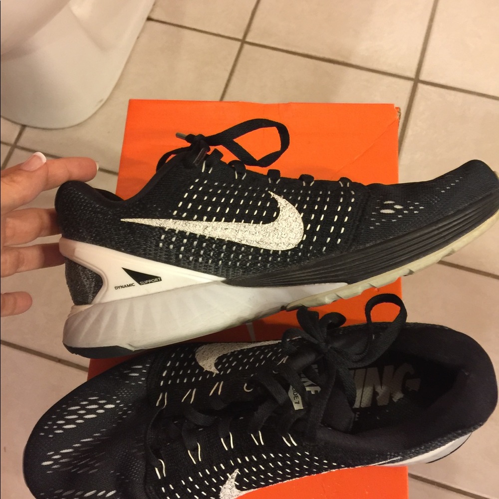Nike women's running shoes.
